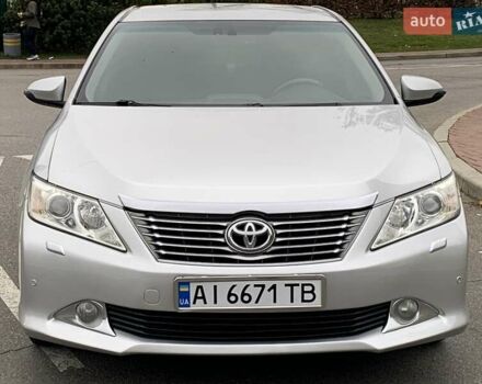 Серый Тойота Камри, объемом двигателя 2.49 л и пробегом 196 тыс. км за 12300 $, фото 1 на Automoto.ua