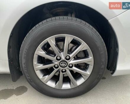 Серый Тойота Камри, объемом двигателя 2.49 л и пробегом 196 тыс. км за 12300 $, фото 53 на Automoto.ua