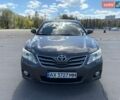 Сірий Тойота Камрі, об'ємом двигуна 3.5 л та пробігом 292 тис. км за 9500 $, фото 1 на Automoto.ua