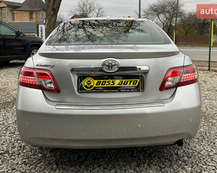 Сірий Тойота Камрі, об'ємом двигуна 2.49 л та пробігом 200 тис. км за 9999 $, фото 5 на Automoto.ua