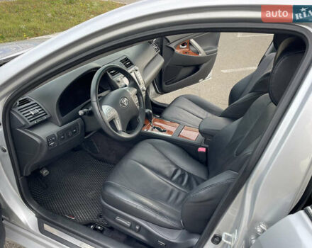 Тойота Камри 2011 в Киеве на Automoto.ua Серый Тойота Камри, объемом двигателя 2.4 л и пробегом 191 тыс. км за 10800 $, фото 8 на Automoto.ua
