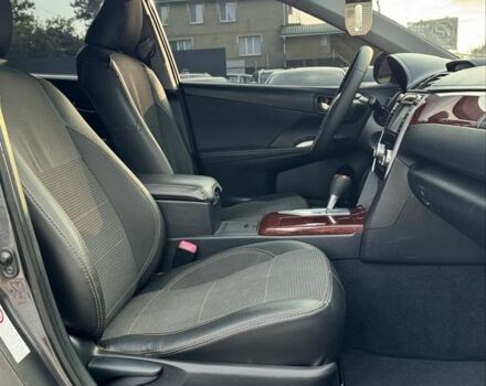 Серый Тойота Камри, объемом двигателя 2.5 л и пробегом 185 тыс. км за 12700 $, фото 19 на Automoto.ua