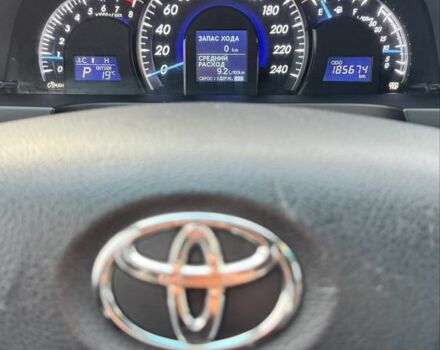 Серый Тойота Камри, объемом двигателя 2.5 л и пробегом 185 тыс. км за 12700 $, фото 12 на Automoto.ua