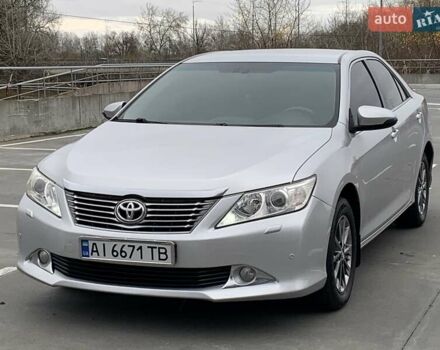 Серый Тойота Камри, объемом двигателя 2.49 л и пробегом 196 тыс. км за 12300 $, фото 23 на Automoto.ua