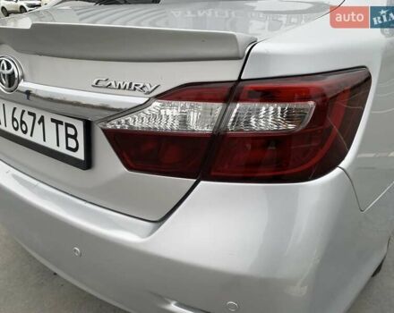 Серый Тойота Камри, объемом двигателя 2.49 л и пробегом 196 тыс. км за 12300 $, фото 49 на Automoto.ua