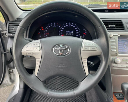 Тойота Камри 2011 в Киеве на Automoto.ua Серый Тойота Камри, объемом двигателя 2.4 л и пробегом 191 тыс. км за 10800 $, фото 18 на Automoto.ua