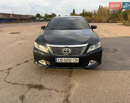 Серый Тойота Камри, объемом двигателя 2.49 л и пробегом 210 тыс. км за 15300 $, фото 2 на Automoto.ua