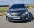 Серый Тойота Камри, объемом двигателя 2.36 л и пробегом 203 тыс. км за 12999 $, фото 1 на Automoto.ua