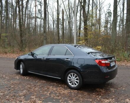 Серый Тойота Камри, объемом двигателя 2.5 л и пробегом 232 тыс. км за 12950 $, фото 7 на Automoto.ua