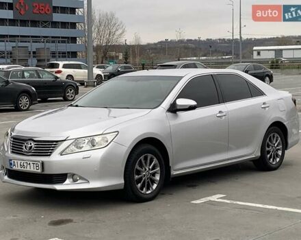 Серый Тойота Камри, объемом двигателя 2.49 л и пробегом 196 тыс. км за 12300 $, фото 34 на Automoto.ua