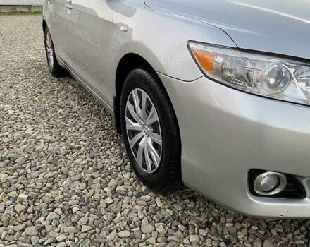 Серый Тойота Камри, объемом двигателя 2.49 л и пробегом 200 тыс. км за 8500 $, фото 6 на Automoto.ua