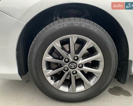 Серый Тойота Камри, объемом двигателя 2.49 л и пробегом 196 тыс. км за 12300 $, фото 54 на Automoto.ua