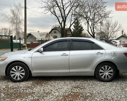 Сірий Тойота Камрі, об'ємом двигуна 2.49 л та пробігом 200 тис. км за 9999 $, фото 3 на Automoto.ua
