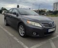 Серый Тойота Камри, объемом двигателя 2.4 л и пробегом 297 тыс. км за 6700 $, фото 1 на Automoto.ua