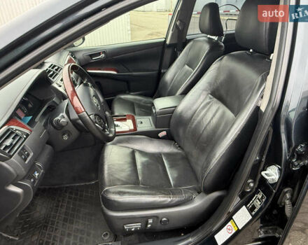 Серый Тойота Камри, объемом двигателя 2.5 л и пробегом 232 тыс. км за 11900 $, фото 12 на Automoto.ua