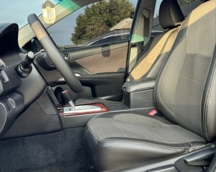 Серый Тойота Камри, объемом двигателя 2.5 л и пробегом 185 тыс. км за 12700 $, фото 11 на Automoto.ua