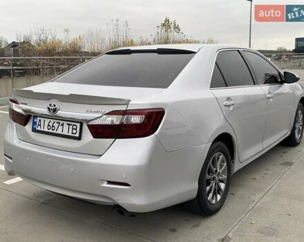 Серый Тойота Камри, объемом двигателя 2.49 л и пробегом 196 тыс. км за 12300 $, фото 7 на Automoto.ua