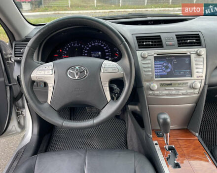 Тойота Камри 2011 в Киеве на Automoto.ua Серый Тойота Камри, объемом двигателя 2.4 л и пробегом 191 тыс. км за 10800 $, фото 17 на Automoto.ua
