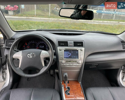 Тойота Камри 2011 в Киеве на Automoto.ua Серый Тойота Камри, объемом двигателя 2.4 л и пробегом 191 тыс. км за 10800 $, фото 16 на Automoto.ua
