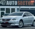 Серый Тойота Камри, объемом двигателя 2.49 л и пробегом 216 тыс. км за 13800 $, фото 1 на Automoto.ua