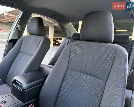 Серый Тойота Камри, объемом двигателя 2.5 л и пробегом 145 тыс. км за 13400 $, фото 22 на Automoto.ua