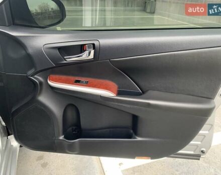 Серый Тойота Камри, объемом двигателя 2.49 л и пробегом 196 тыс. км за 12300 $, фото 74 на Automoto.ua