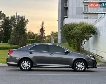 Серый Тойота Камри, объемом двигателя 2.5 л и пробегом 145 тыс. км за 13400 $, фото 19 на Automoto.ua