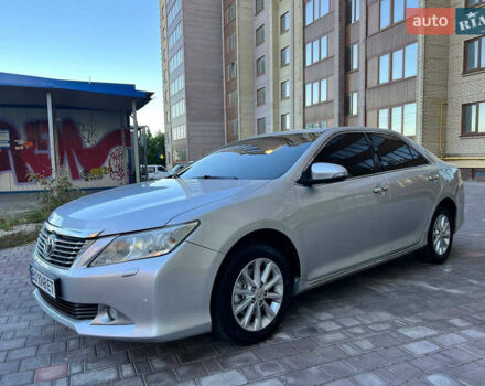 Сірий Тойота Камрі, об'ємом двигуна 2.5 л та пробігом 291 тис. км за 9999 $, фото 2 на Automoto.ua