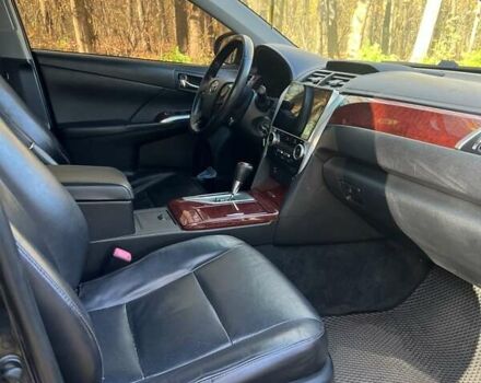 Тойота Камри 2011 в Хмельницком на Automoto.ua Серый Тойота Камри, объемом двигателя 2.5 л и пробегом 252 тыс. км за 12400 $, фото 7 на Automoto.ua