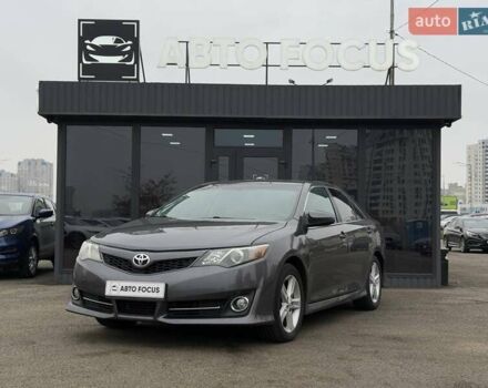 Сірий Тойота Камрі, об'ємом двигуна 2.49 л та пробігом 316 тис. км за 11790 $, фото 3 на Automoto.ua