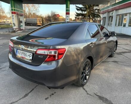 Серый Тойота Камри, объемом двигателя 2.5 л и пробегом 190 тыс. км за 11800 $, фото 3 на Automoto.ua
