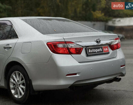 Серый Тойота Камри, объемом двигателя 2.5 л и пробегом 213 тыс. км за 14490 $, фото 8 на Automoto.ua