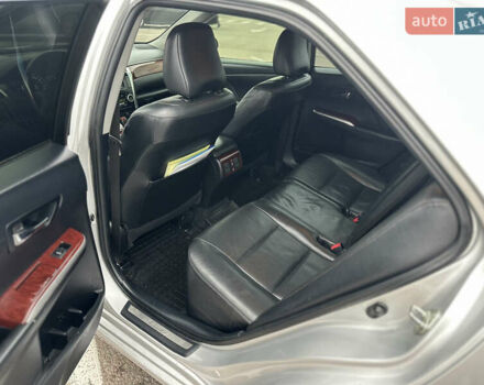 Сірий Тойота Камрі, об'ємом двигуна 2.5 л та пробігом 241 тис. км за 13500 $, фото 8 на Automoto.ua