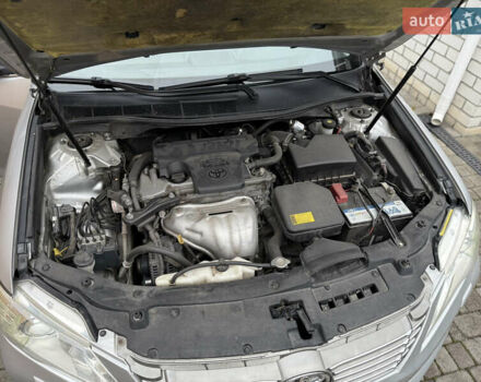 Серый Тойота Камри, объемом двигателя 2.5 л и пробегом 220 тыс. км за 12900 $, фото 23 на Automoto.ua