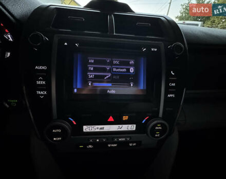 Серый Тойота Камри, объемом двигателя 2.49 л и пробегом 290 тыс. км за 9500 $, фото 48 на Automoto.ua