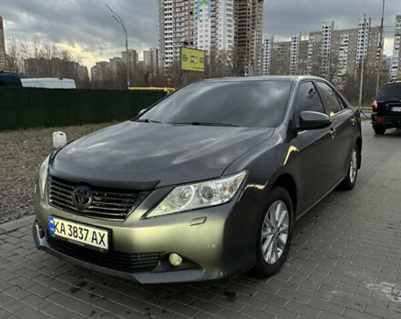 Сірий Тойота Камрі, об'ємом двигуна 2.49 л та пробігом 220 тис. км за 11500 $, фото 6 на Automoto.ua