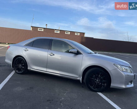 Сірий Тойота Камрі, об'ємом двигуна 3.5 л та пробігом 231 тис. км за 13400 $, фото 20 на Automoto.ua