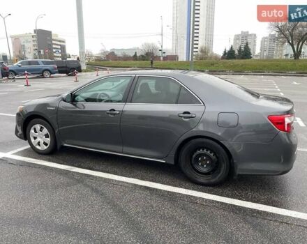 Серый Тойота Камри, объемом двигателя 2.49 л и пробегом 194 тыс. км за 11000 $, фото 11 на Automoto.ua
