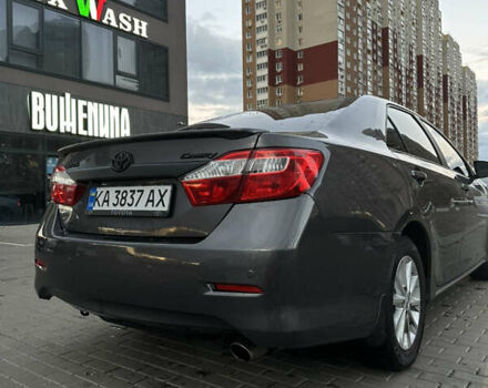 Сірий Тойота Камрі, об'ємом двигуна 2.49 л та пробігом 220 тис. км за 11500 $, фото 4 на Automoto.ua