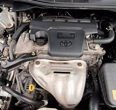 Серый Тойота Камри, объемом двигателя 2.49 л и пробегом 183 тыс. км за 14000 $, фото 17 на Automoto.ua