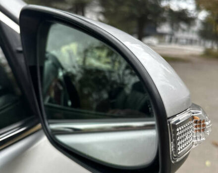 Серый Тойота Камри, объемом двигателя 2.49 л и пробегом 271 тыс. км за 12500 $, фото 9 на Automoto.ua