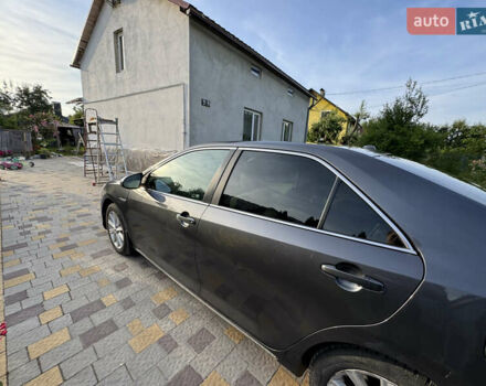 Серый Тойота Камри, объемом двигателя 2.49 л и пробегом 290 тыс. км за 9500 $, фото 22 на Automoto.ua