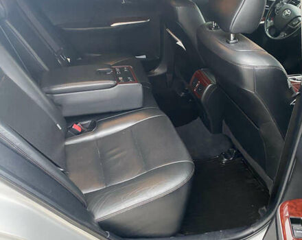 Сірий Тойота Камрі, об'ємом двигуна 2.5 л та пробігом 136 тис. км за 16500 $, фото 5 на Automoto.ua