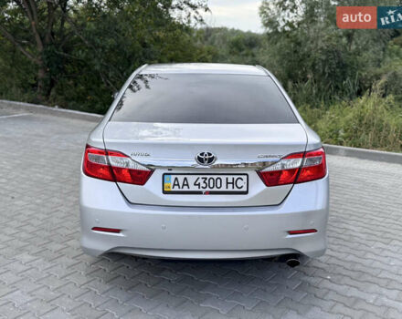 Тойота Камри 2012 в Киеве на Automoto.ua Серый Тойота Камри, объемом двигателя 2.49 л и пробегом 198 тыс. км за 15490 $, фото 15 на Automoto.ua