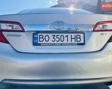 Серый Тойота Камри, объемом двигателя 2.5 л и пробегом 155 тыс. км за 13000 $, фото 5 на Automoto.ua