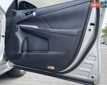 Тойота Камри 2012 в Киеве на Automoto.ua Серый Тойота Камри, объемом двигателя 2.49 л и пробегом 198 тыс. км за 15490 $, фото 47 на Automoto.ua