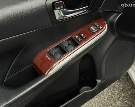 Серый Тойота Камри, объемом двигателя 2.5 л и пробегом 213 тыс. км за 14490 $, фото 19 на Automoto.ua