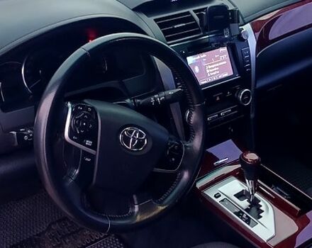Серый Тойота Камри, объемом двигателя 2.5 л и пробегом 191 тыс. км за 14950 $, фото 5 на Automoto.ua