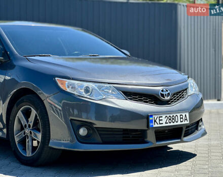 Сірий Тойота Камрі, об'ємом двигуна 2.49 л та пробігом 252 тис. км за 9800 $, фото 9 на Automoto.ua