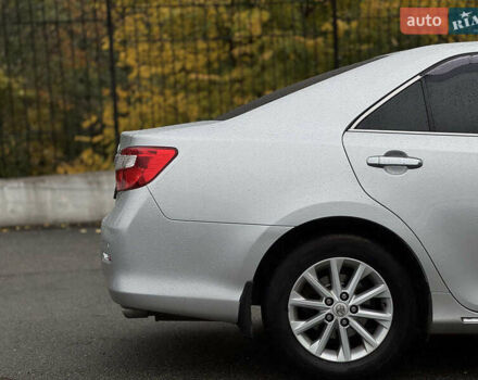 Серый Тойота Камри, объемом двигателя 2.5 л и пробегом 213 тыс. км за 14490 $, фото 12 на Automoto.ua